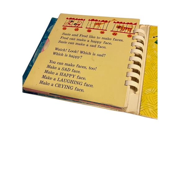 The LOOK LOOK BOOK, Vintage, 50s-60s(?) Board Book Children's Interactive Golden - Picture 6 of 10